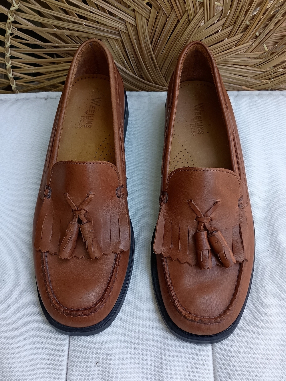 Weejuns Bass Women's Tassel Kiltie Loafers in Cognac Brown_8.5N